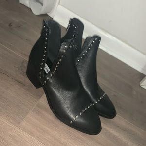 Size 9 Steve Madden Booties